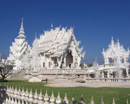 Explore Chiang Mai & Chiang Rai - White Temple Wat Rong Khun