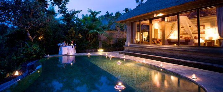 Bali Royal Pitamaha Honeymoon Villa - Romantic Dinner