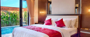 Bali Unagi Honeymoon Villa - Bedroom With Private Pool