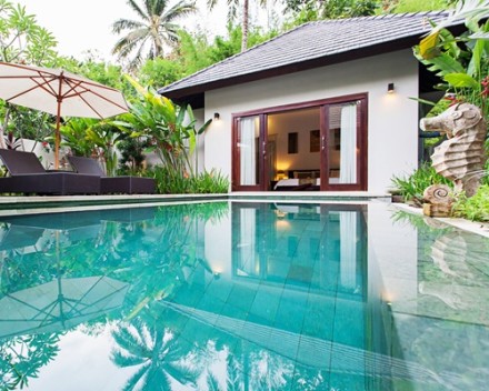 Lombok Kebun Villa Honeymoon - Villa with Private Pool