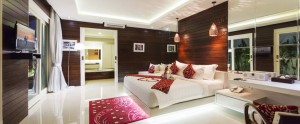Bali Crown Astana Honeymoon Villa - Large Bedroom