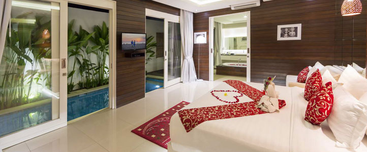 Bali Crown Astana Honeymoon Villa - Romantic Bedroom