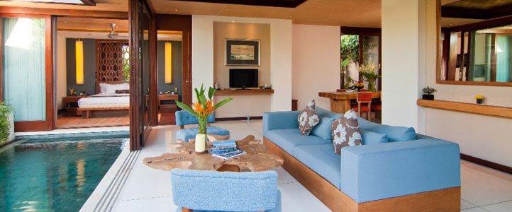 Bali Maca Seminyak Honeymoon Villa - Living Room with Pool