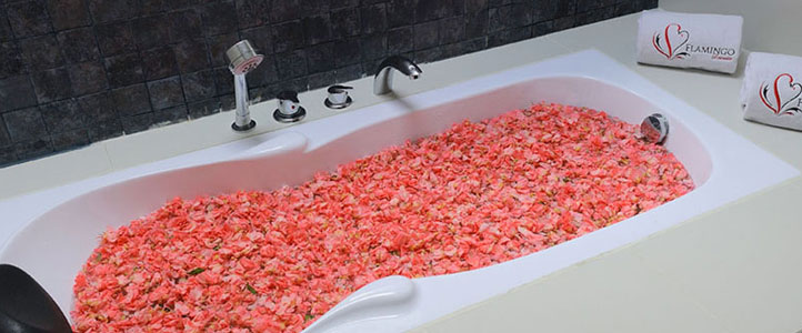 Bali Flamingo Dewata Honeymoon - Bathtub Villa