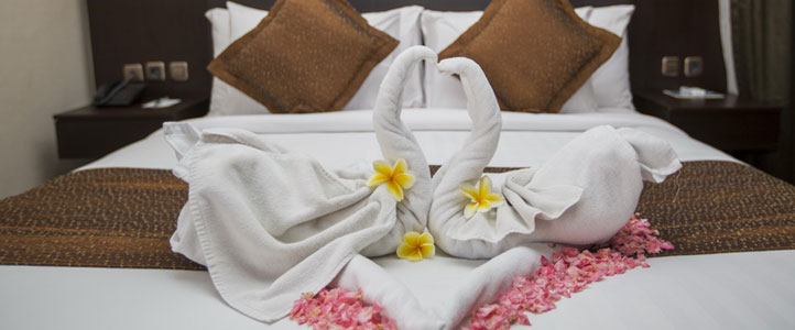 Bali Flamingo Dewata Honeymoon - Bedroom Setup Villa