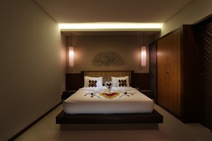 Bali Maharaja Seminyak Villa - Honeymoon Room Decoration
